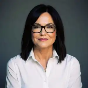 Shelley Robinson